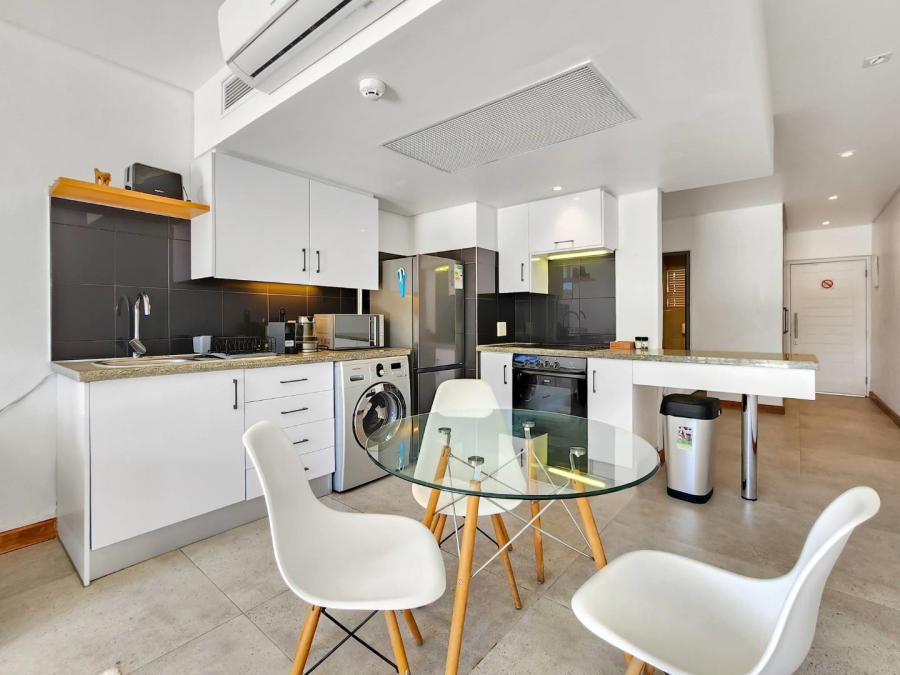 1 Bedroom Property for Sale in De Waterkant Western Cape